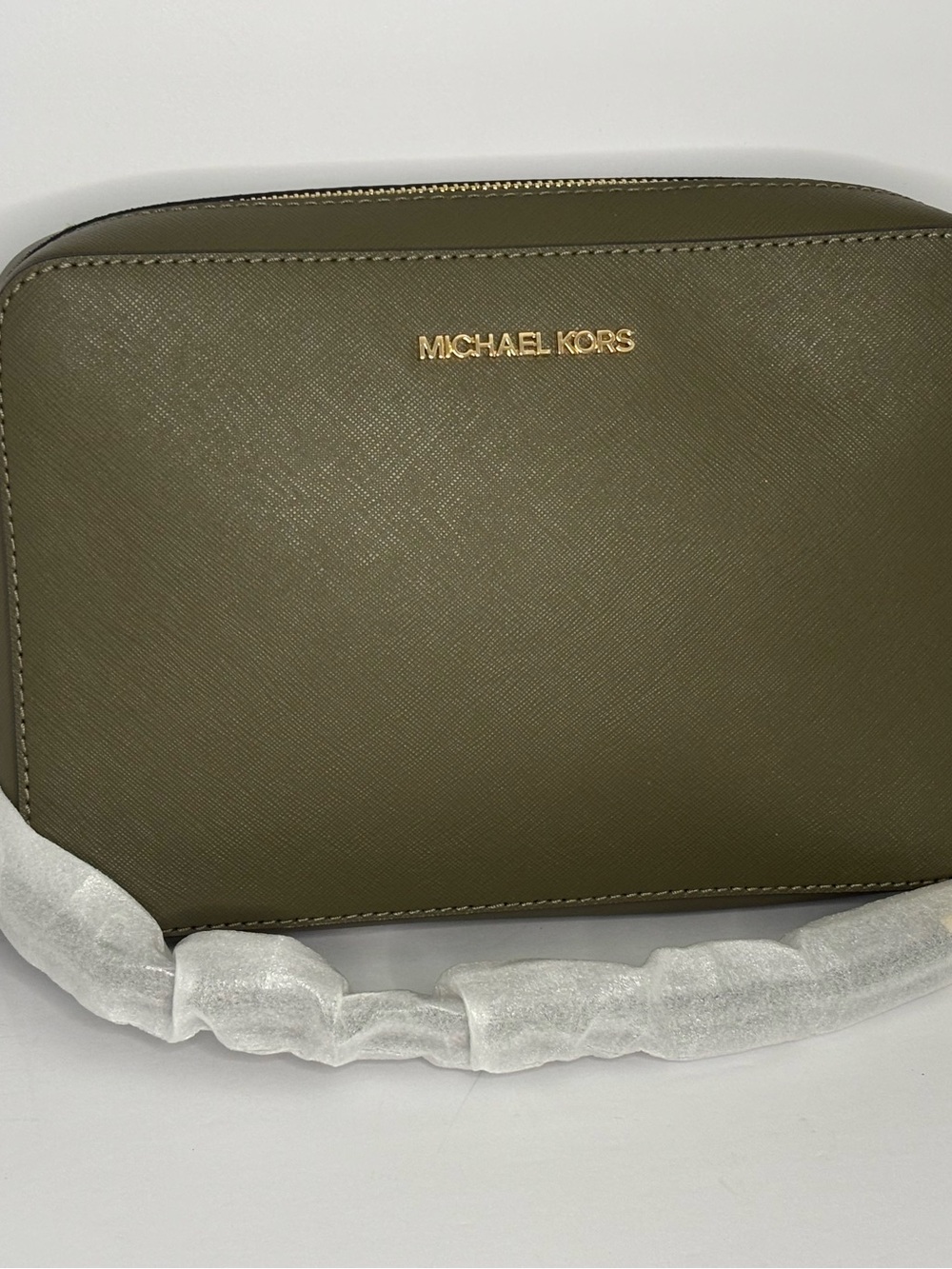 NWT Michael Kors Olive Green Jet Set Crossbody with Gold Hardware 4 any occasion
